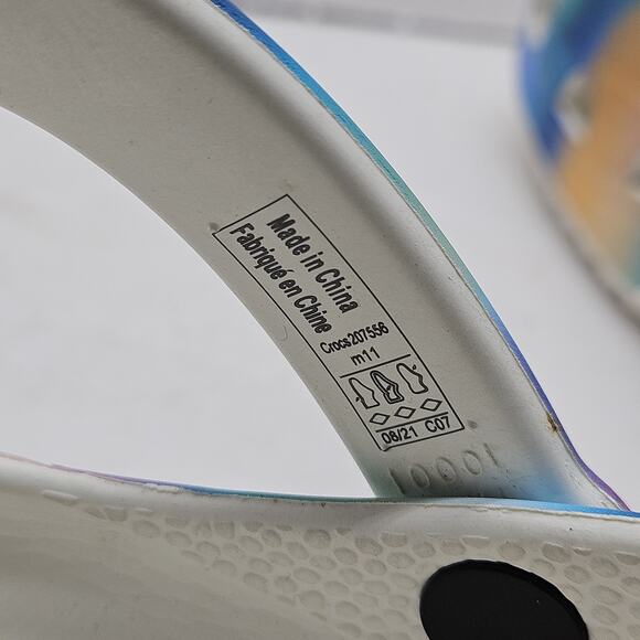 CROCS Mens US Size 11 Classic Tie Dye Clogs #207556 Water Friendly Solar Rainbow - Picture 8 of 8